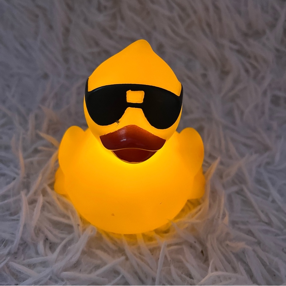 Rubber Duck light up with Sunglasses 3.5”